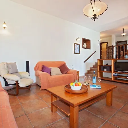 Casa Los Mojones Cuatro - Secluded Yet Central 4 Bedroom - Perfect For Families Puerto del Carmen (Lanzarote)