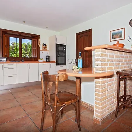 Casa Los Mojones Cuatro - Secluded Yet Central 4 Bedroom - Perfect For Families Вілла *