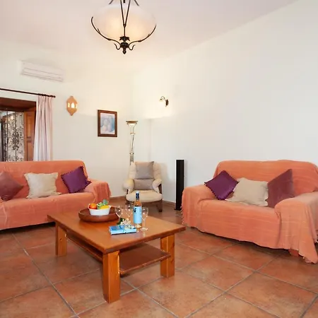 Casa Los Mojones Cuatro - Secluded Yet Central 4 Bedroom - Perfect For Families Villa