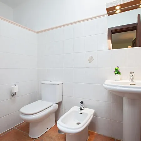 Вілла Casa Los Mojones Cuatro - Secluded Yet Central 4 Bedroom - Perfect For Families Пуерто-дель-Кармен