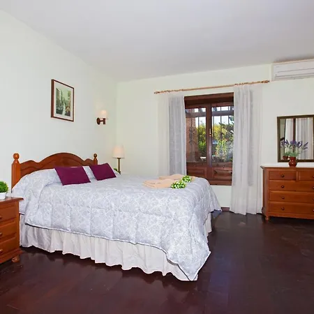Casa Los Mojones Cuatro - Secluded Yet Central 4 Bedroom - Perfect For Families Пуерто-дель-Кармен